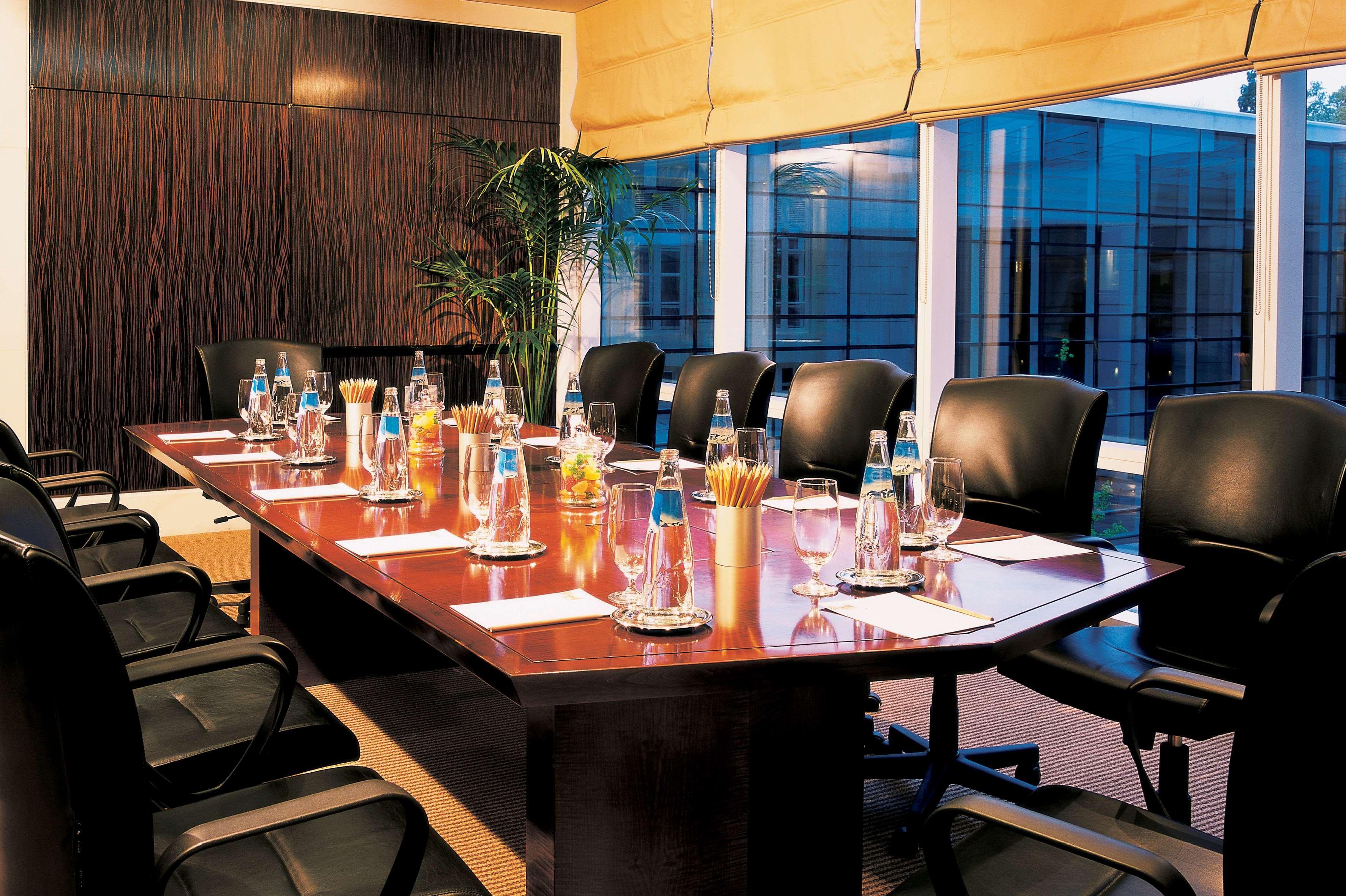 Park Hyatt Mendoza Hotel, Casino&Spa Bagian luar foto A boardroom