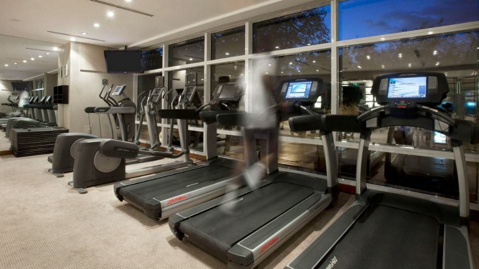 Park Hyatt Mendoza Hotel, Casino&Spa Bagian luar foto A treadmill in a gym
